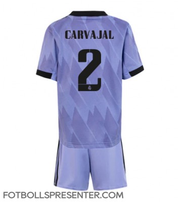 Real Madrid Daniel Carvajal #2 Bortatröja Barn 2022-23 Kortärmad (+ korta byxor)
